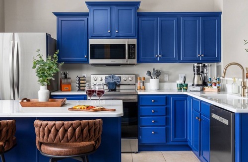 Roseland House | Walk to ND/SMC - Redesigned Condo Sleeps 10