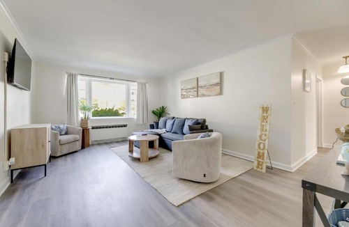 Cambridge House | Walk to Parks & Marina! Waterfront Cambridge Condo