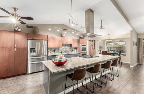 Glendale House | Walk to State Farm Stadium-Heated Pool Included-Family Friendly-Outdoor Spaces