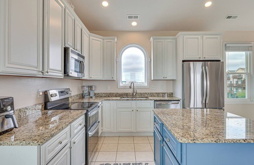 Surf City Cottage | Walk to Surf City Beach: Ocean-view Home w/Decks!
