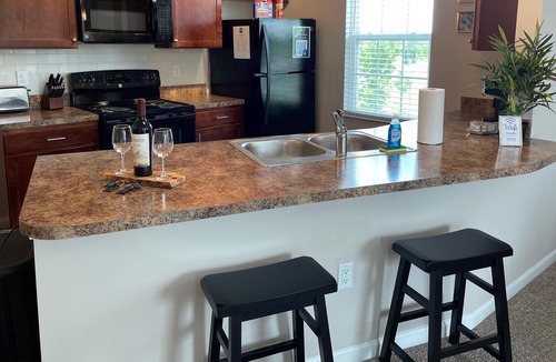 Westerville Apartment | *Walk To The Park*2BR*Washer+Dryer*Pool*Gym