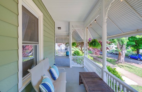 Lynchburg Cottage | Walk to U of Lynchburg: Big Home w/Yard & Hot Tub