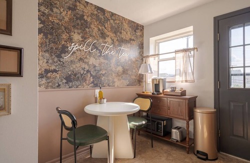 Grandview Heights Apartment | Walkable | Close to OSU | Free Parking