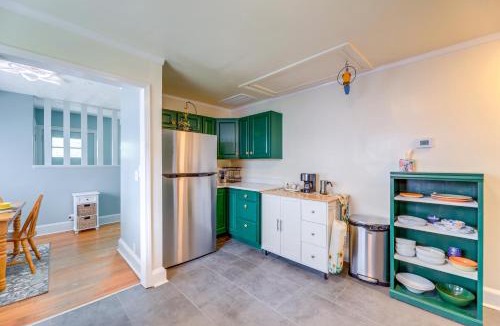 Burgaw House | Walkable Escape in Dtwn Burgaw! Quiet Home w/Yard