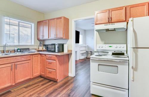 Governmental Mall House | Walkable Haven 1 Mi to Dtwn Phoenix & Chase Field!