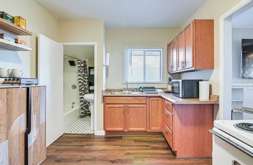 Governmental Mall House | Walkable Haven 1 Mi to Dtwn Phoenix & Chase Field!