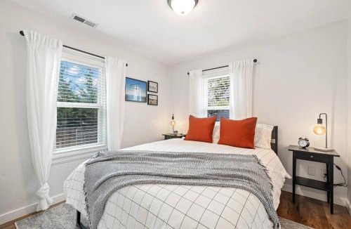 North End House | Walkable North End Home with Free Bikes