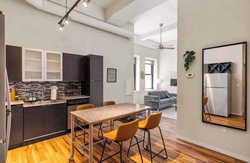 Downtown Cincinnati Apartment | Walkable Resort Style Downtown 2 Bed