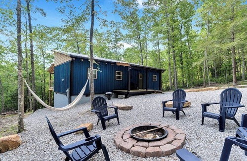 Frenchburg Cabin | Wander Inn at Red River Gorge*Hot Tub*No Pet Fee!*