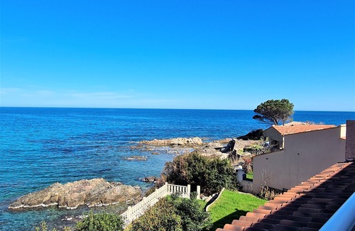 Conca Apartment | Waterfront apartment sleeps 3