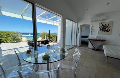 Marine de Saint Ambroggio House | Waterfront bungalow with direct access to the beach Marine di Sant'Ambroggio LUMIO