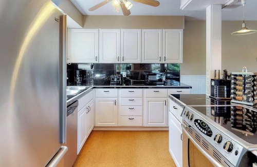 Sandpoint Condo | Waterfront condo - just minutes from downtown Sandpoint w/a free boat slip