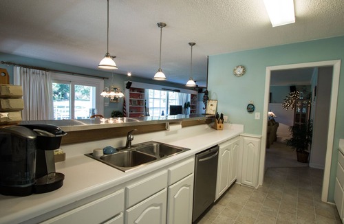 Newport Cottage | Waterfront Cottage w/Deep Water Dock & Boat Ramp-3BR/2BA