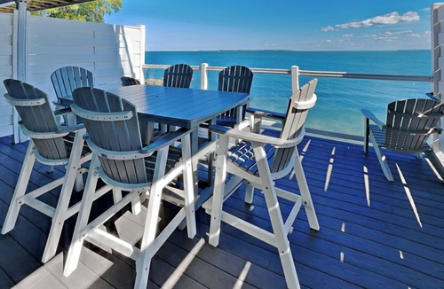 Put-in-Bay Condo | Waterfront Escape | 2 Lakeside Decks |Pool | C207