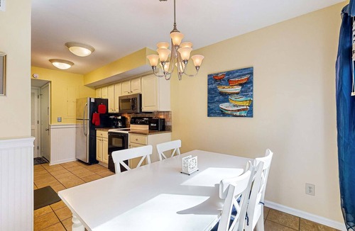 Kiawah Island Condo | Waterfront Family Retreat with Pond Views - Close to Tennis and Golf - Dogs Welcome