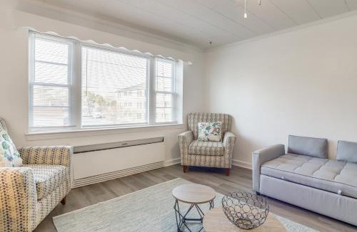 Cambridge Apartment | Waterfront Gem < 1 Mi to Dtwn Cambridge!