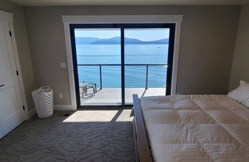 Hope House | Waterfront Home on Lake Pend Oreille