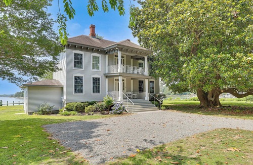 Wicomico Church House | Waterfront Home with Large Yard, Dock & Bay View