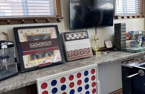 Silver Lakes Country Club House | Waterfront Lake House Gameroom Fishing