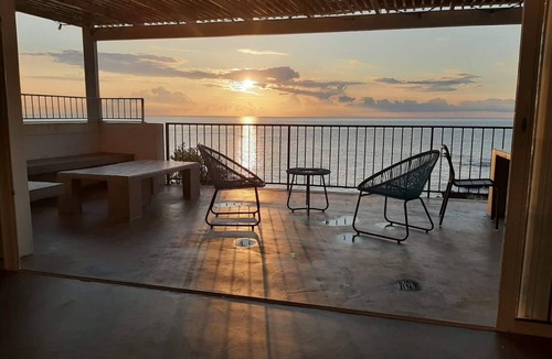 Sari-Solenzara House | Waterfront paradise, private beach, sleeps 12, breathtaking view