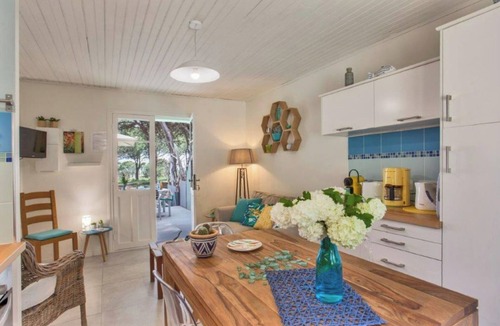 Sorbo-Ocagnano Villa | Waterfront paradise in the air-conditioned 3 épis San Petrone B&B