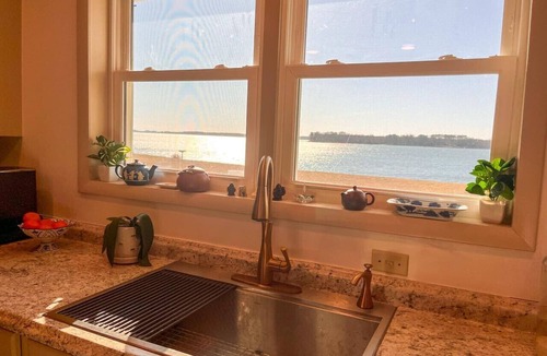 Valley Lee House | Waterfront Retreat | New Private Pier | Remodeled | Epic Sunset Views