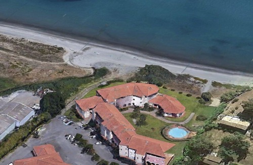Moriani-Plage Apartment | Waterfront T2 apartment with sea view, in private residence with swimming pool