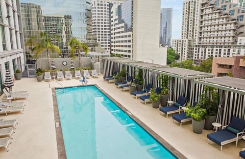 Downtown San Diego House | Waterfront views in Little Italy