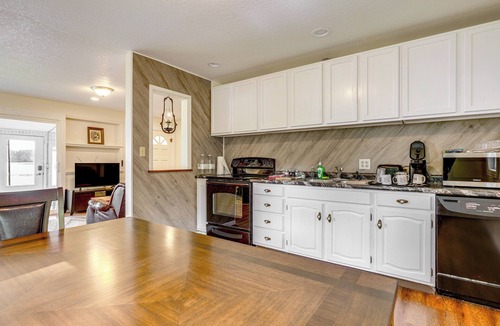 North Webster House | Webster Lake Home w/Patio ~ 3 Mi to Town!