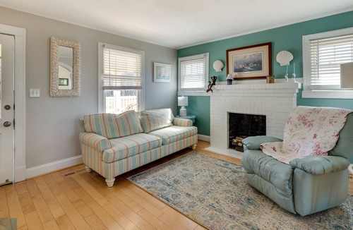 Windmill Point Cottage | Welcoming Cottage w/ Outdoor Pool & Water Views!