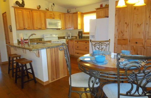 Forest Trails Cottage | Western Pines Cottage - Prescott Cabin Rentals