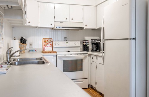 Pine Knoll Shores Condo | Westport B-4, Soundfront Condo in Pine Knoll Shores, NC!