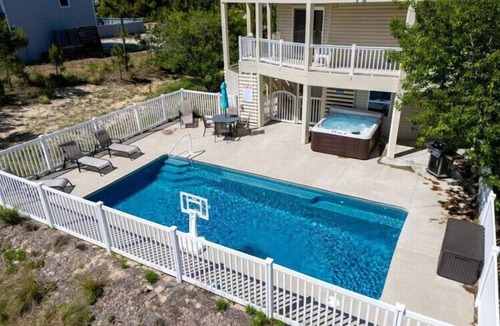 Whalehead Beach House | Whalehead with a Pool!
