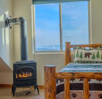 Newman Lake House | Where Luxury Touches the Sky Hilltop Dream