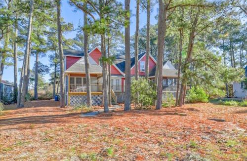 Chincoteague House | Whispering Pines