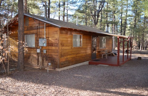 Pinetop-Lakeside Cabin | Whispering Pines Resort-Cabin #18