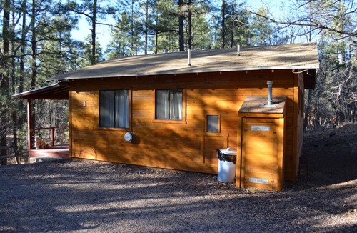 Pinetop-Lakeside Cabin | Whispering Pines Resort- Cabin #16