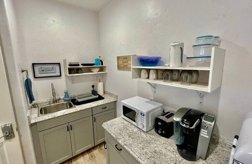 Ahwahnee Condo | White Feather Suite - Hot Tub - Private - Sleeps 2