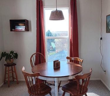 Garfield Apartment | Wildflower Suites South