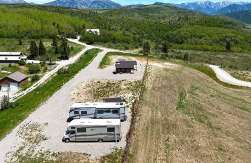 Thayne RV Rental | Willow Creek Wanderlust RV