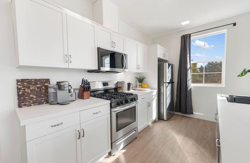 Los Alamos Apartment | Wine Country Getaway - Cozy Private Apartment 206