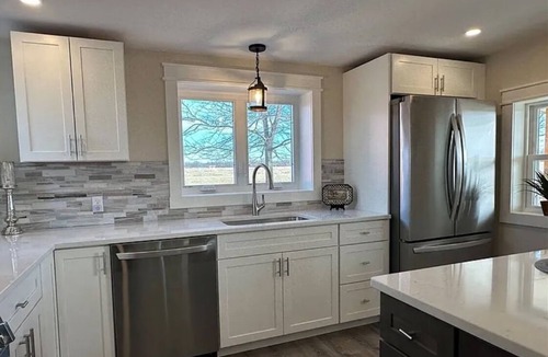 Cayuga House | Wine Trail and Sunset Vibes in this Welcoming 3-bedroom home in Cayuga!