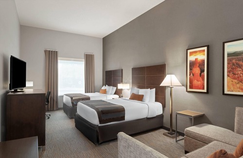 Hurricane Hotel | Wingate by Wyndham Hurricane/Zion National Park
