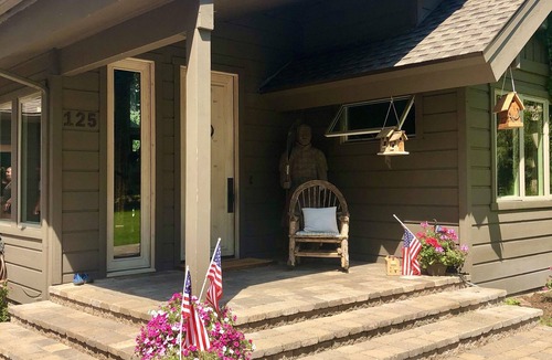 Hailey House | Winter or Summer Wonderland! Perfect for a family or friend getaway!