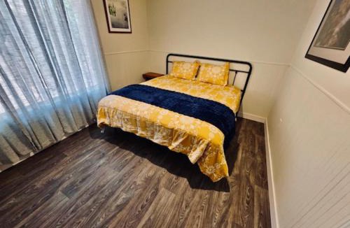 Wishon House | Wishon Cabin - Boat Slip - BBQ, Sleeps 14, Dogs Ok