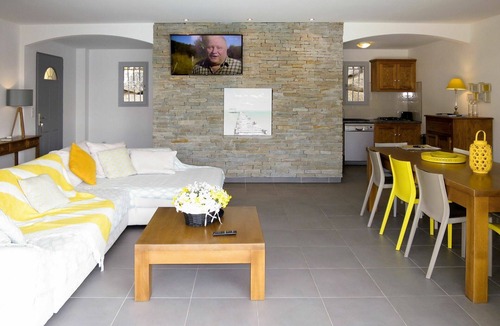 Tarcu House | Wonderful private villa for 10 people with A/C, WIFI, private pool, TV and patio