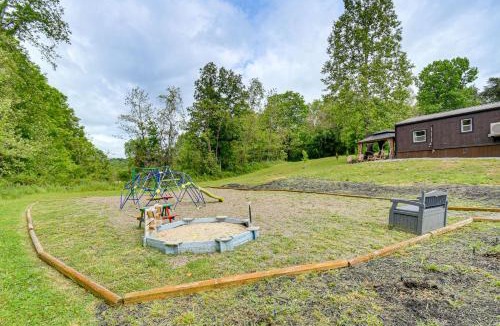 Kerr House | Woodland Cabin Near Wayne National Forest