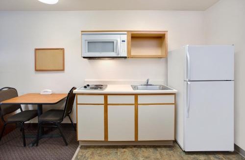 Fort Wayne Hotel | WoodSpring Suites Fort Wayne