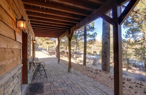 Long Valley Junction Apartment | Woodsy Alton Couple's Retreat Near Bryce Canyon