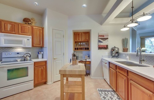 Central Scottsdale Condo | Work or Play! Resort-Style Scottsdale Retreat